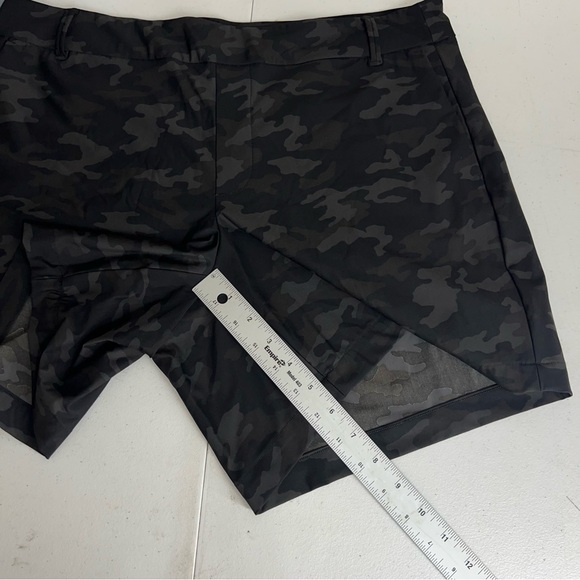 Spanx Sunshine Shorts  Pull On 4-Way Stretch Size XLarge Black Camo. - Picture 9 of 14